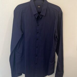 Hugo Boss Men’s Dress Shirt in a deep blue striped size XL slim fit
